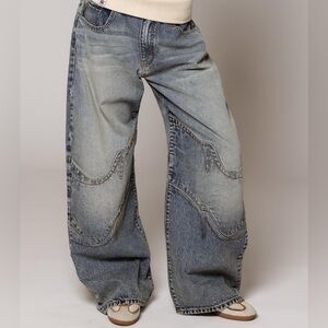 REVICE Brand new VICE JEAN / BLUE CREST, size M